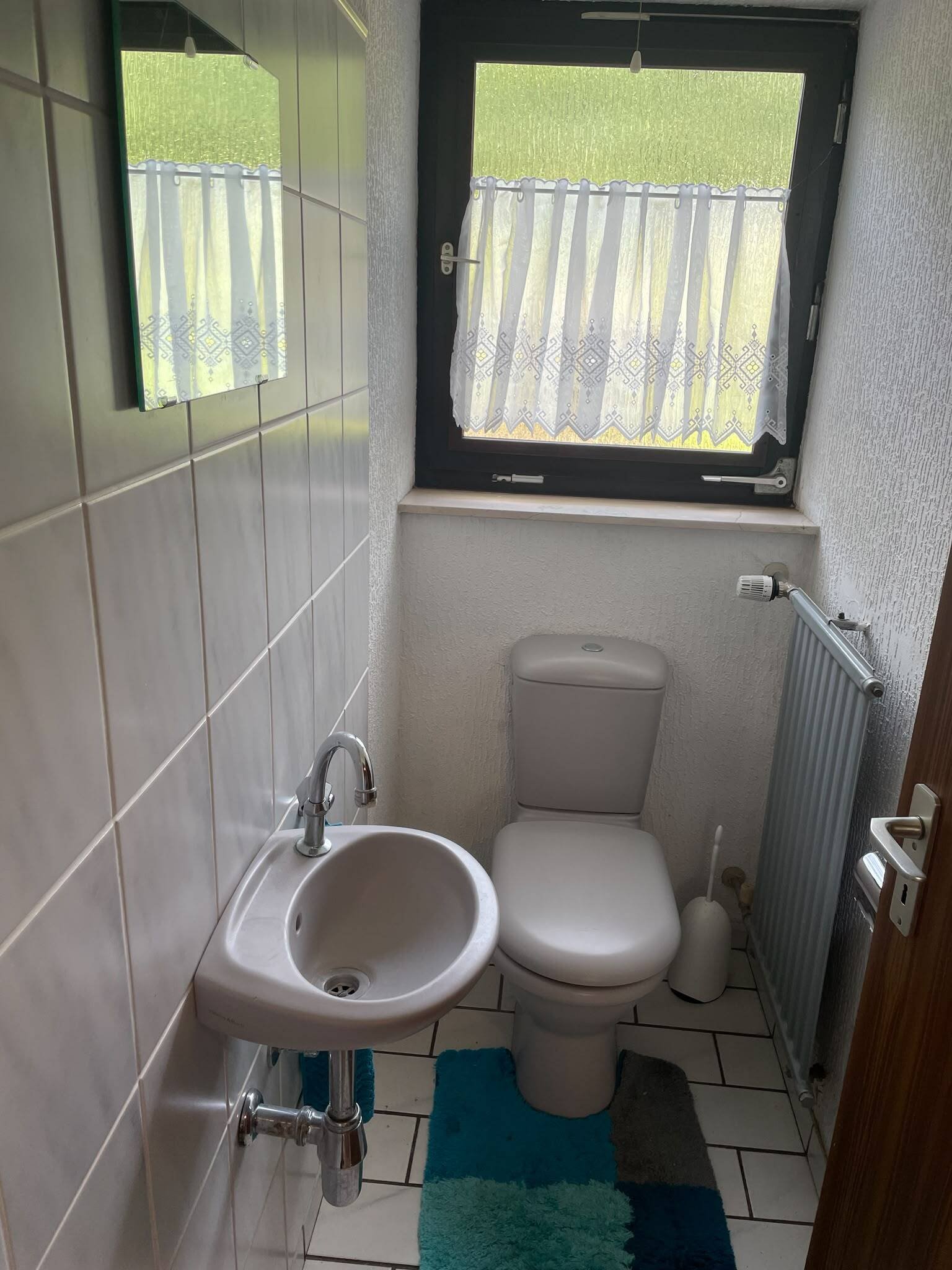 Gäste-WC EG